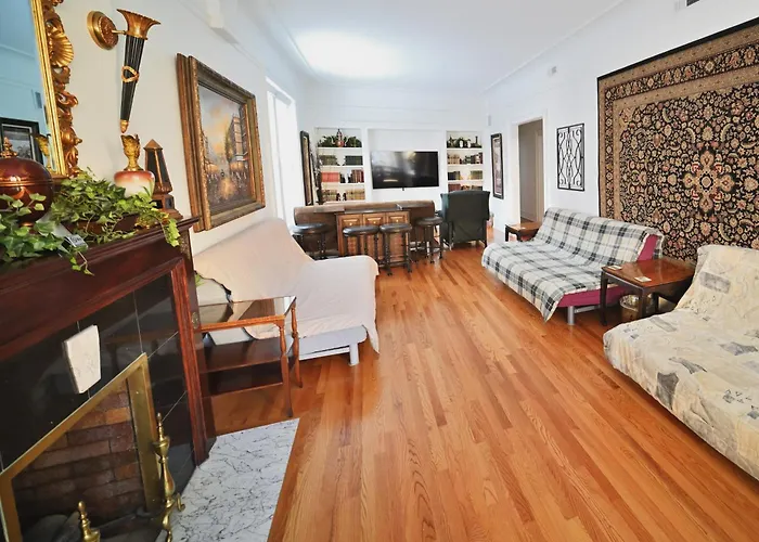 Apartamento Stone Mansion Sleeps 10-20 Free Tv & Parking
